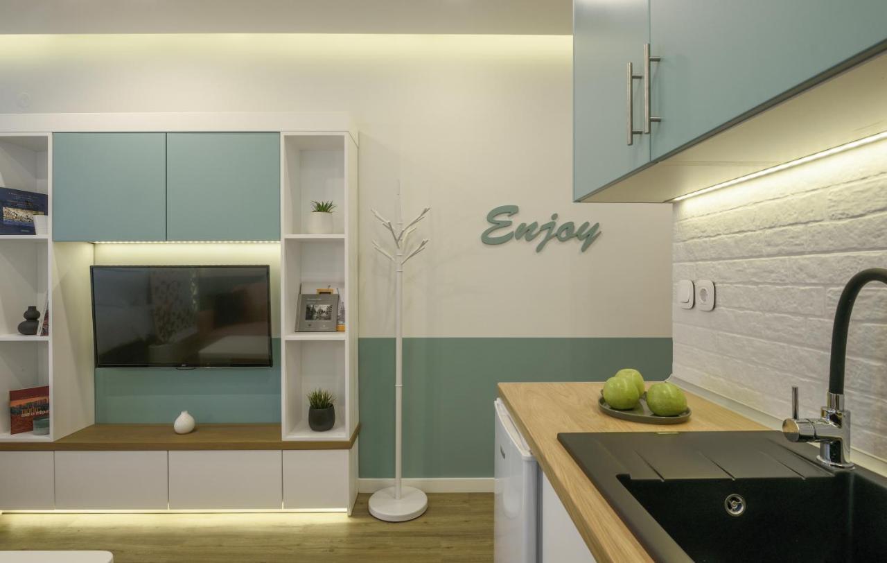 Τhe Half Root Suite In The Heart Of City Center Salonic Exterior foto
