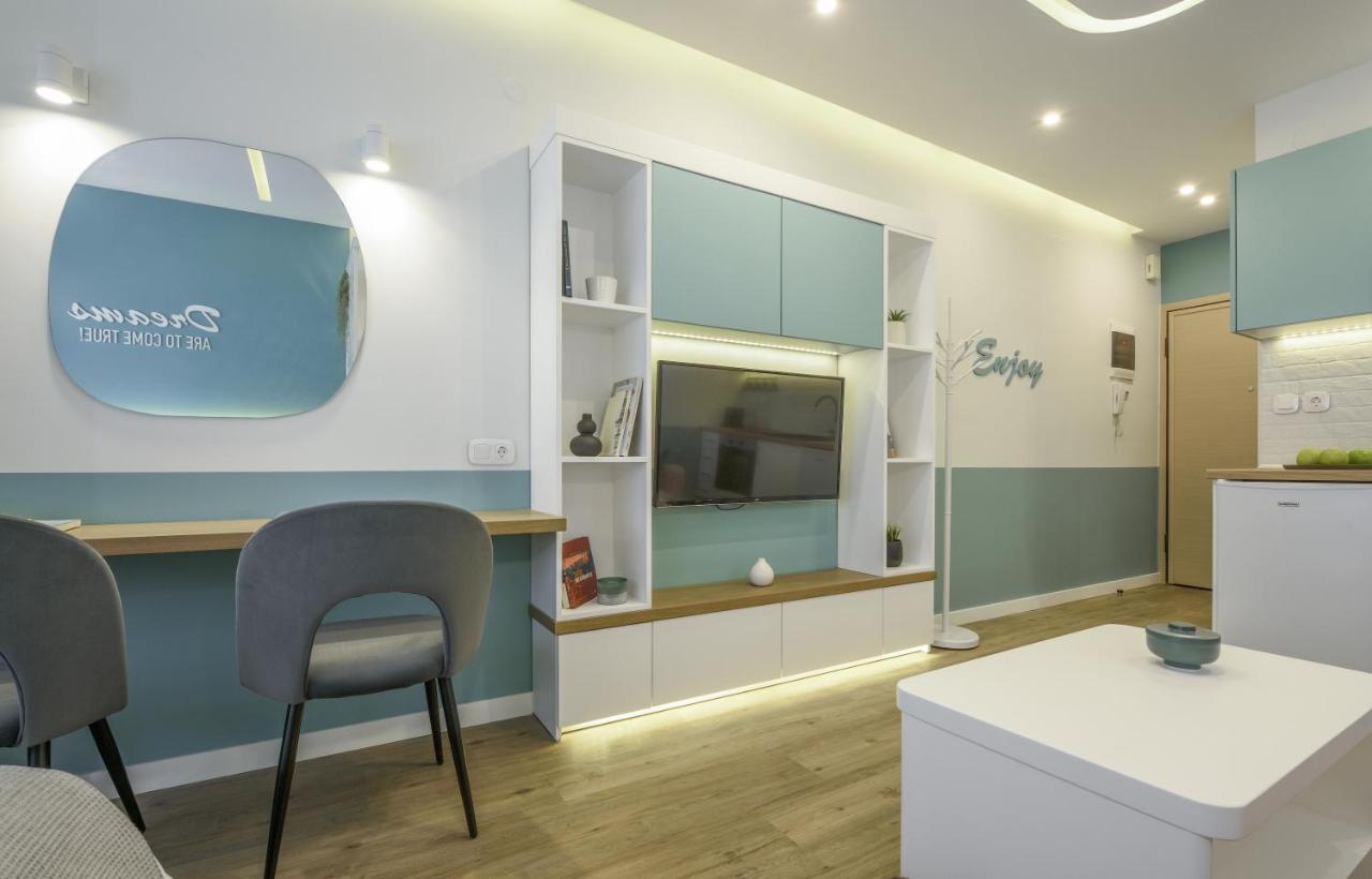 Τhe Half Root Suite In The Heart Of City Center Salonic Exterior foto