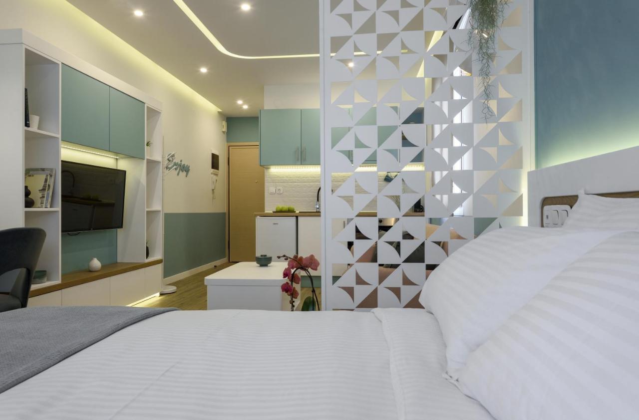 Τhe Half Root Suite In The Heart Of City Center Salonic Exterior foto